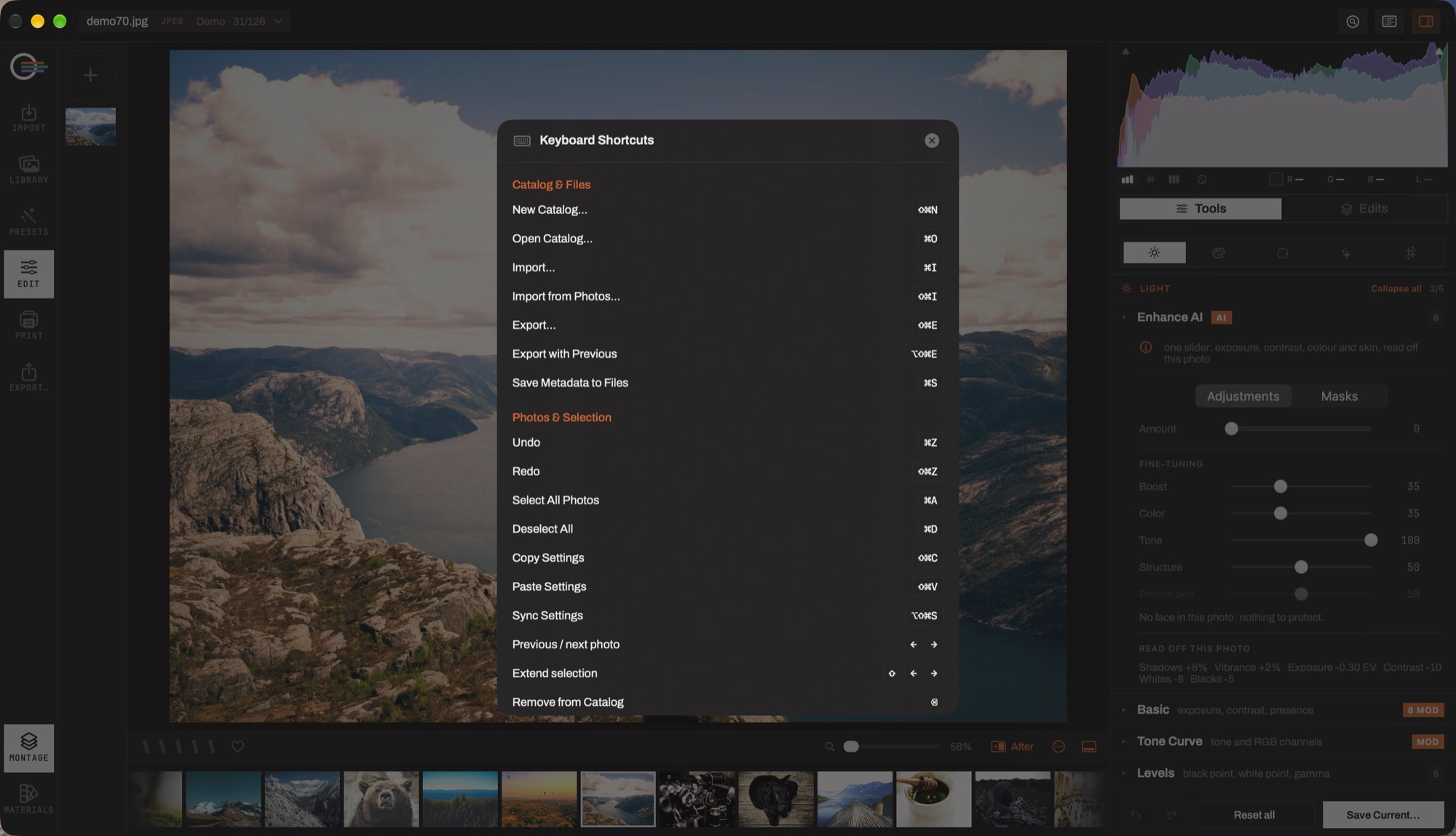 The keyboard shortcuts sheet open over the editor, listing the catalog, file, photo and selection shortcuts.